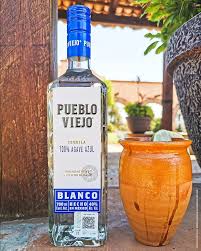 TEQUILA PUEBLO VIEJO BLANCO 700ML