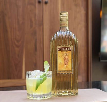 TEQUILA CENTENARIO REPOSADO 700 ML